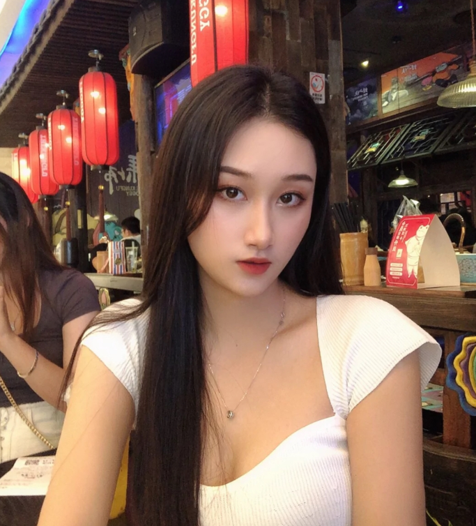 刚查探不久的小姐姐